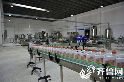 改革開放看榮成 全國知名媒體、名博網(wǎng)紅走進(jìn)世代海洋 探秘生物有機(jī)肥料研發(fā)新里程